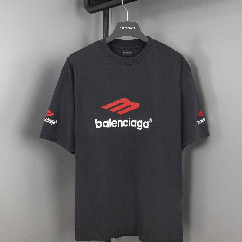 Ba*len*cia*ga t-shirts